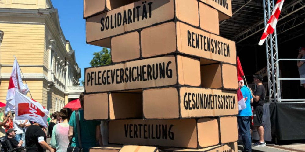 Protest gegen Pl&auml;ne f&uuml;r Leistungsk&uuml;rzungen